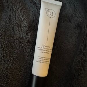 Hydrating Serum-to-Highlighter